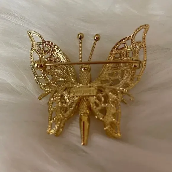 MONET NEW YORK Vintage NWT Gold Tone 3 D Butterfly Brooch Pin - Picture 4 of 5
